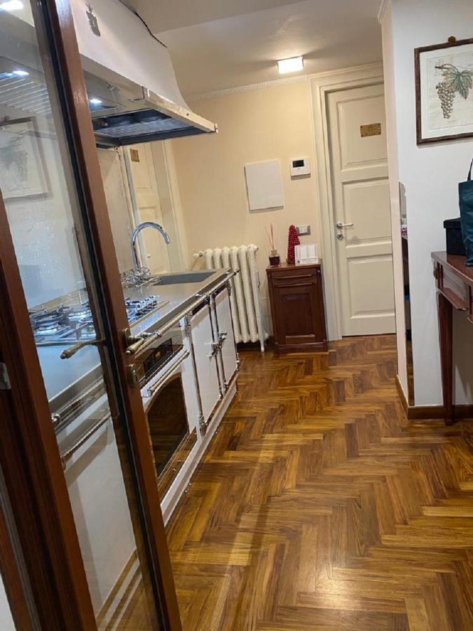Regal House Roma Capucci 6 호텔 외부 사진