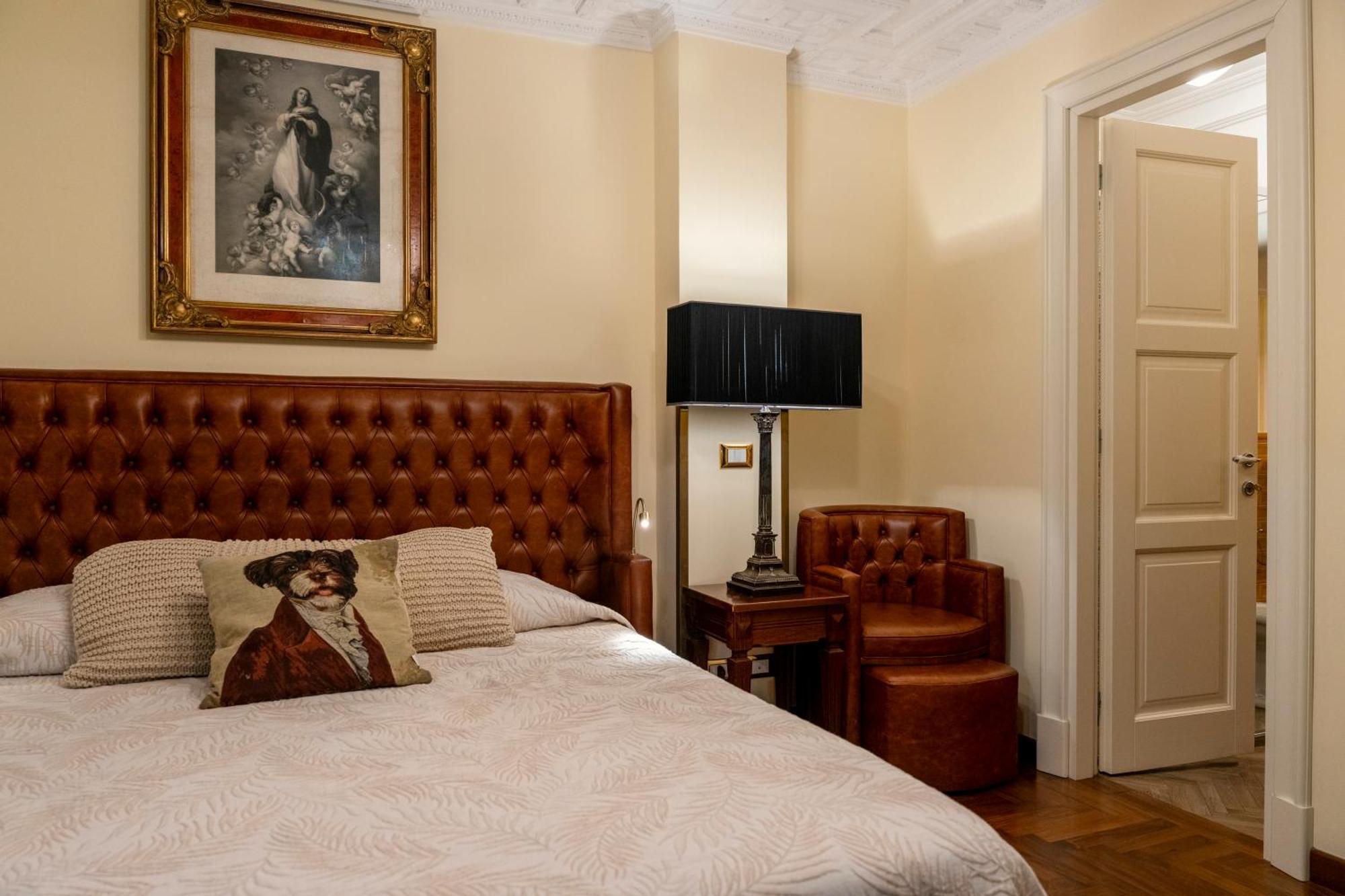 Regal House Roma Capucci 6 호텔 외부 사진
